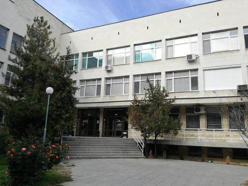 Транспортна болница в Пловдив готова да стане инфекциозна, условията са много добри