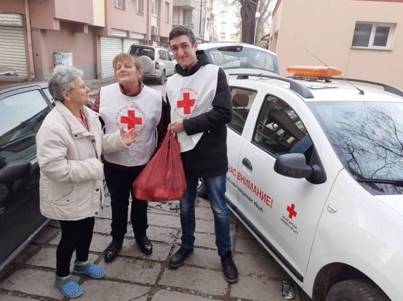 БЧК-Пловдив отправи зов за съпричастност, търси доброволци