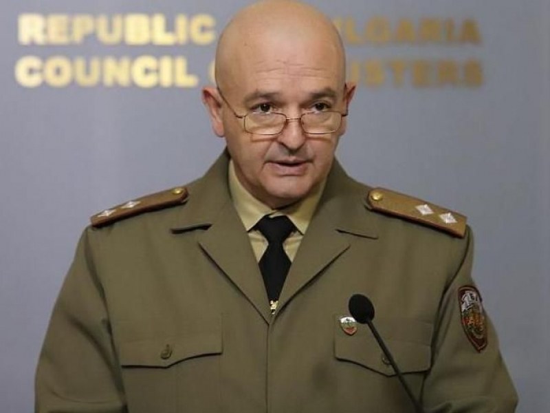 Генералът за разногласията в Пловдив: Има ясна заповед кои магазини да работят