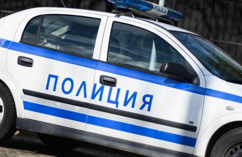 Тийнейджъри разбиха и ограбиха павилион край Асеновград