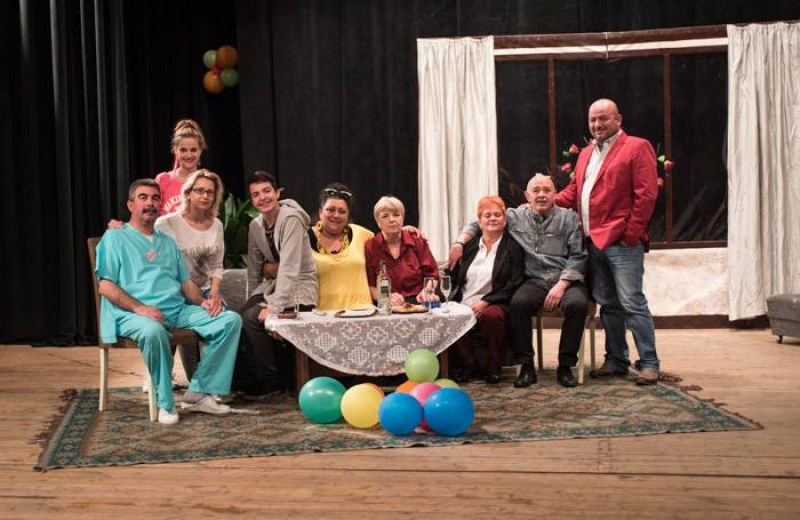 “Театър без диплома“ в Хисаря пусна пиеса онлайн за своята публика