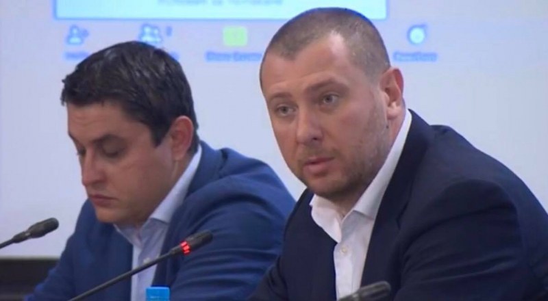 Представиха националната информационна система за COVID-19, вкараха всички болни и под карантина в нея