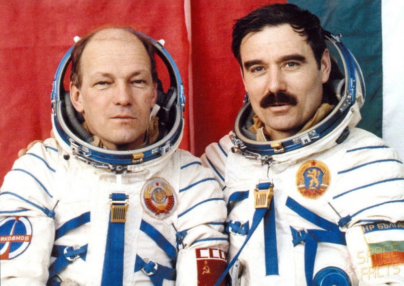10 април преди 41 години: Първият български космонавт излита в космоса