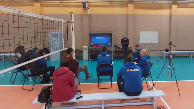 Старши-треньорът на Марица изнесе семинар пред треньорите в зала Лаута