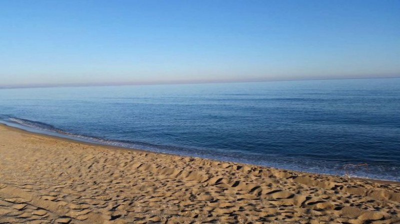 Възможно ли е коронавирусът да се разпространява в морска вода?