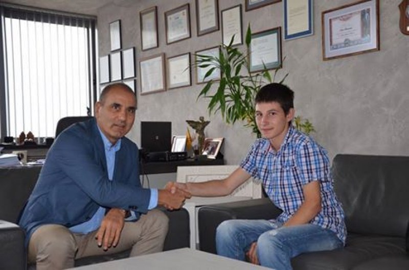 Кой е 20-годишният бизнесмен, поискал Левски? Името му се прочу покрай скандал в Пловдив