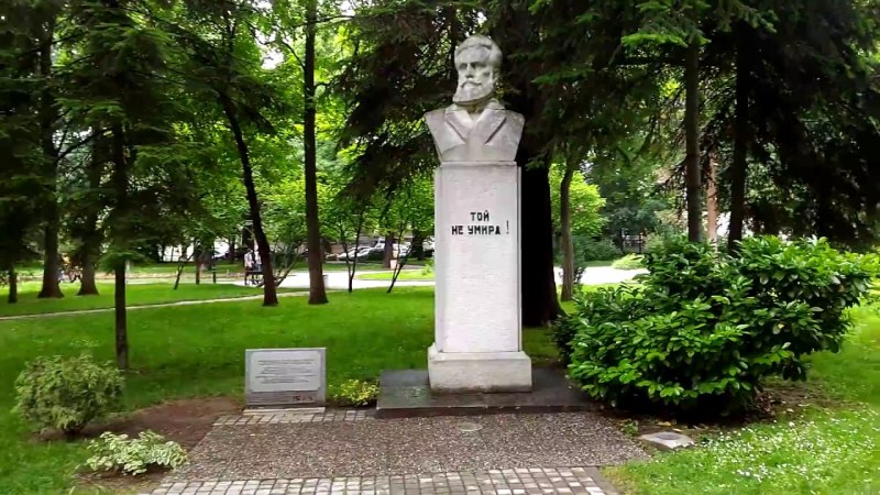 Пловдив почита Ботев и всички герои на Родината