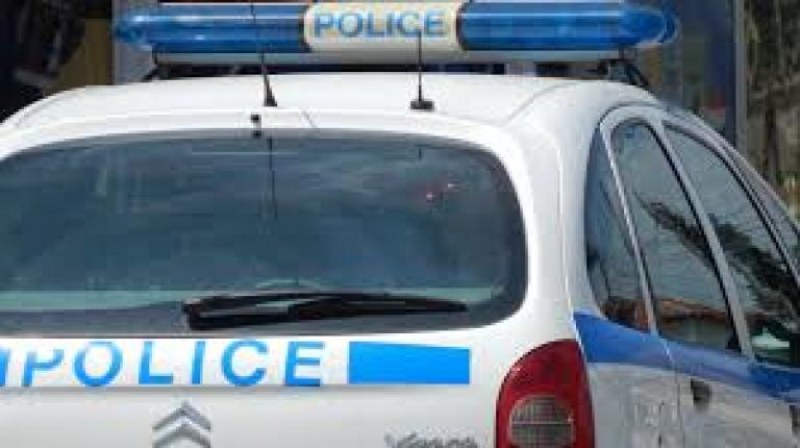 Незаконен алкохол откри полицията в Карловско, спипаха друсана шофьорка в Хисаря