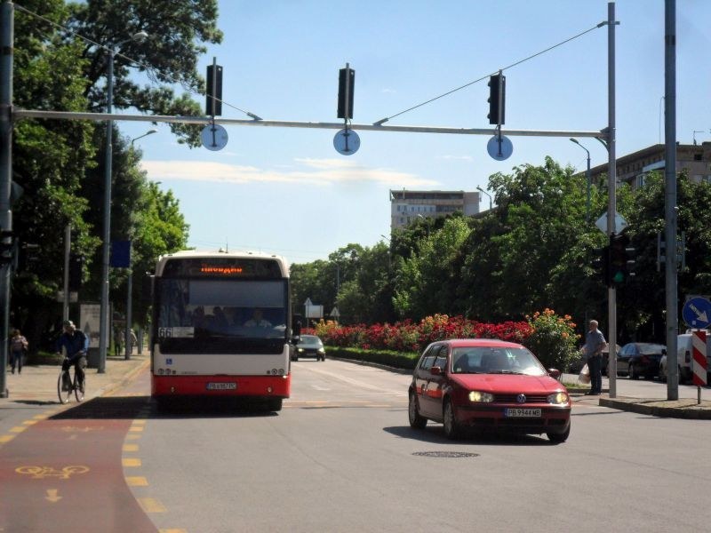 Ограничават движението по централен пловдивски булевард