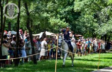 istoricheski-festival-vklyuchva-mashina-748.jpg