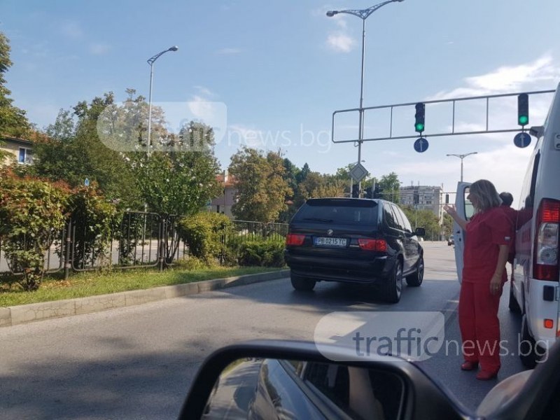 Осъдиха пловдивчанина, нахвърлил се на жена, ескортираща линейката на съпруга си