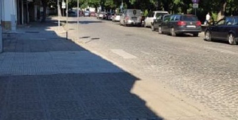 Авария блокира движението в част от квартал “Христо Смирненски“