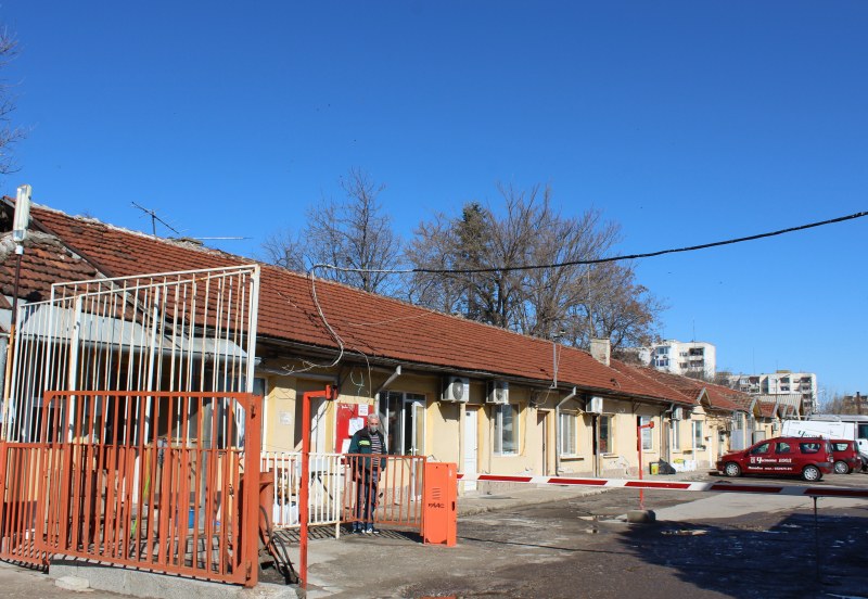 Забранен достъпът на външни лица в базата на “Чистота“ в Пловдив