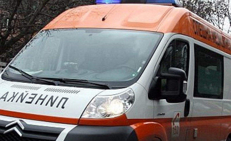 Катастрофа с мотор край Браниполе! Двама души са в болница