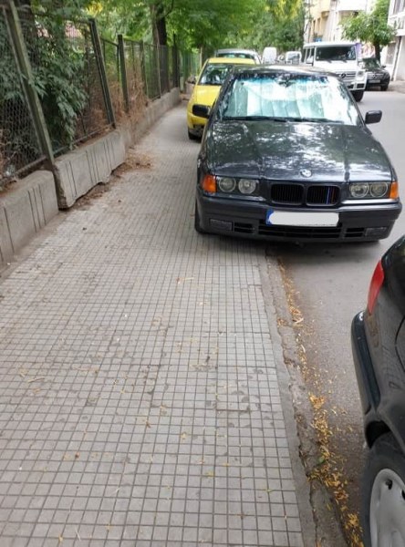 Акция на пловдивската полиция! 113 шофьори с фишове за неправилно паркиране