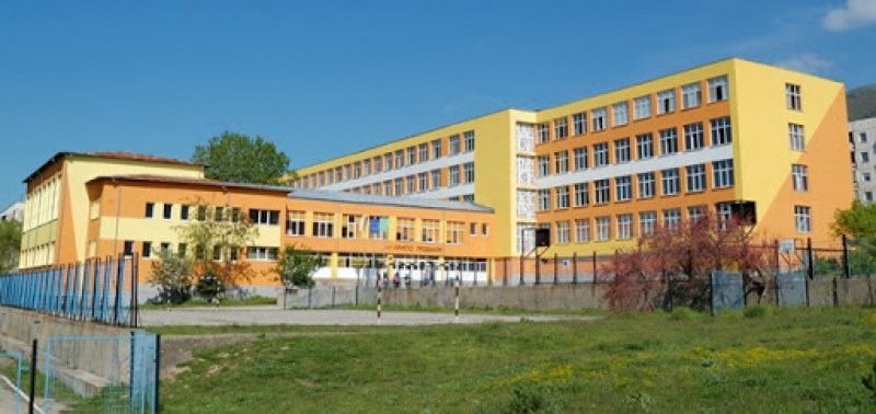 След конкурси: Две гимназии в Карлово с нови директори