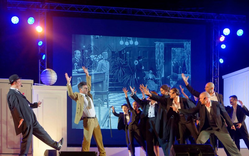 Античният театър става Бродуей с премиерата на „Чаплин“ тази вечер в Пловдив