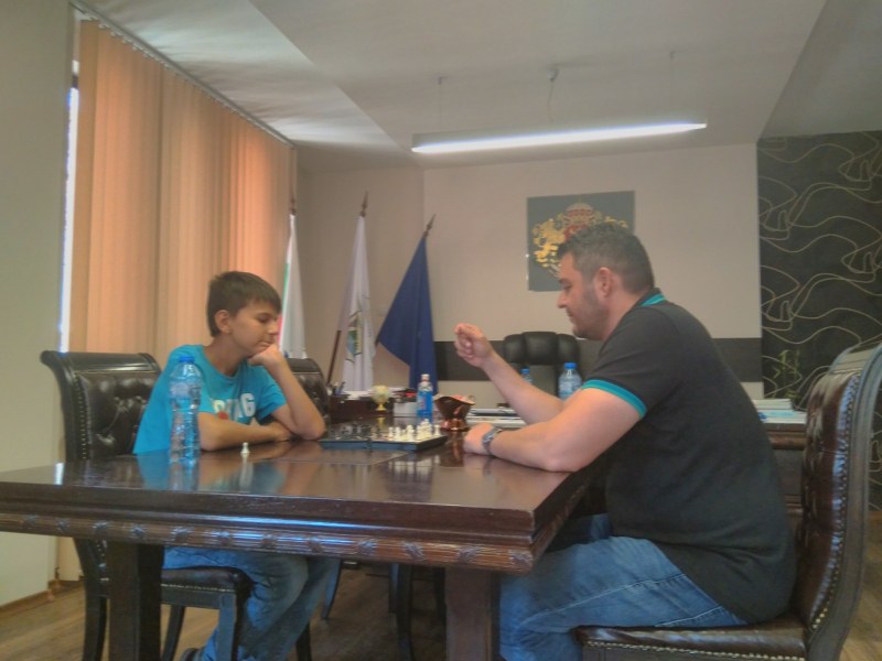 Община „Родопи” подкрепя финансово талантлив млад шахматист от Браниполе