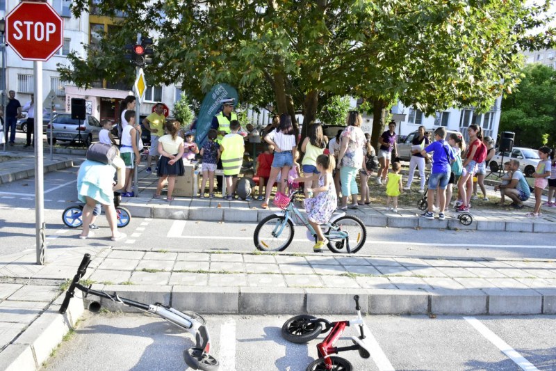Малки и големи в Кючука подкрепиха инициативата „Пловдив - по-чист и по-безопасен град“