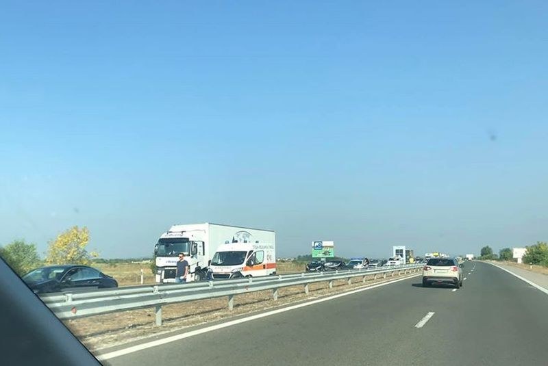 Две катастрофи на магистрала “Тракия“ през километър