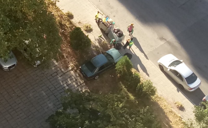 Още един шофьор в Пловдив показа как не трябва да се паркира