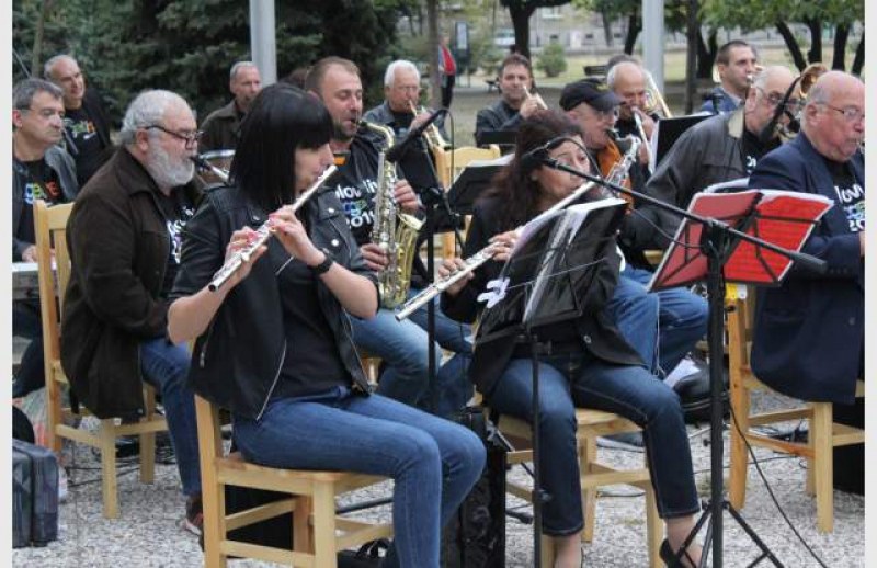 Биг Бенд Пловдив свирят днес в Тракия, входът е свободен