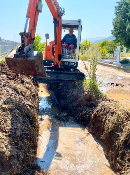 Дарител осигури вода за чешмите на новите гробища в Асеновград