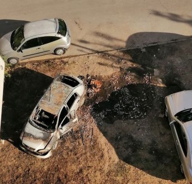 Автомобил избухна в пламъци в Тракия