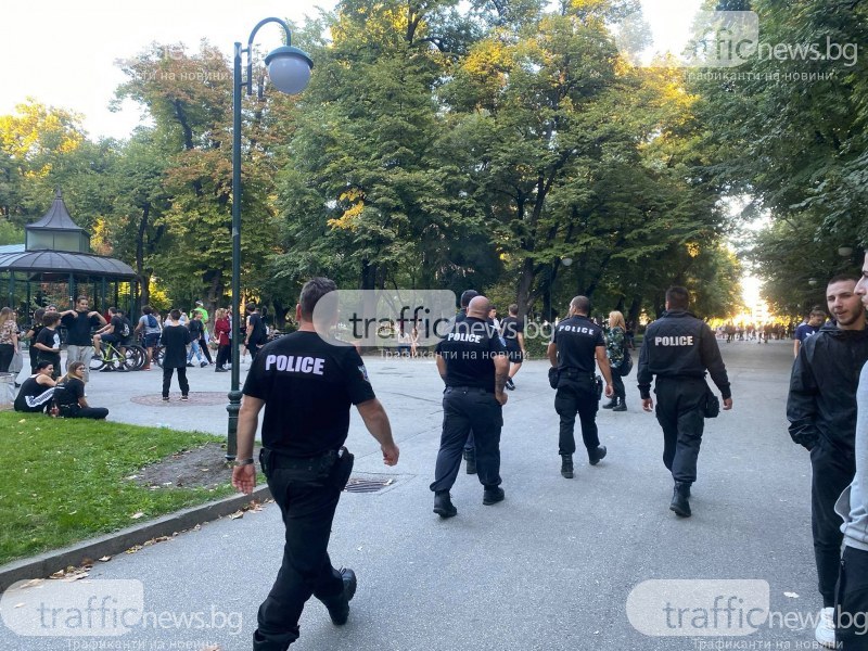 Малките ултраси, вилнели в Цар Симеоновата градина, скочили заради спонтанен ЛГБТ парад