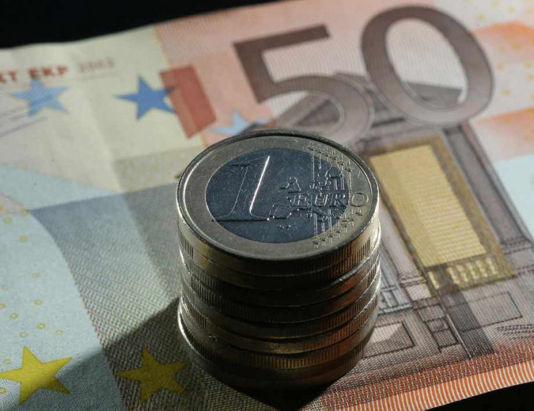 Мъже от Пловдив в ареста, купили криптовалута с фалшиви банкноти