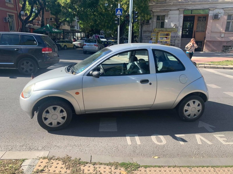 Пешеходка ударена от кола в центъра на Пловдив