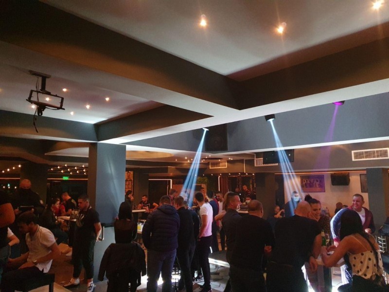 Масови проверки по дискотеките в Пловдивско, в Първомай 52-ма човека над нормата