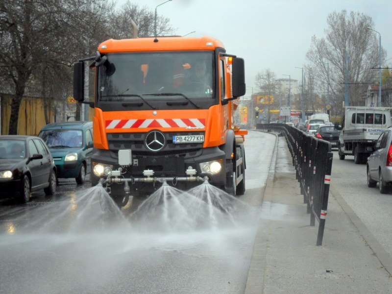 Миенето и дезинфекцията на пловдивските улици продължава по график.Вижте къде