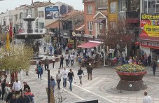 hiliadi-se-gotviat-udaren-shoping-239.jpg