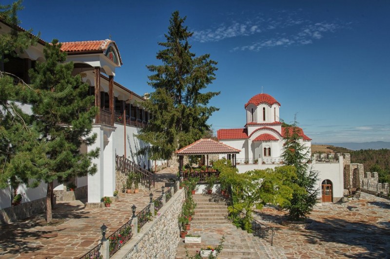 Днес е храмовият празник на Кукленския манастир „Св.св. Козма и Дамян”