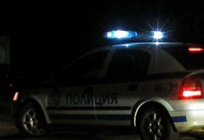 Пиян купонджия в Кършияка вдигна скандал на полицаи, показа им и среден пръст