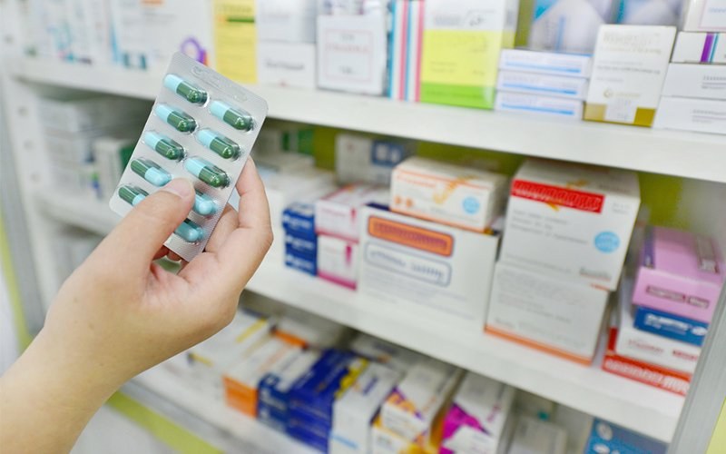 Инспектор под прикритие купи антибиотик без рецепта в Пловдив, аптекарката отърва глобата