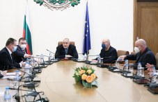 boiko-borisov-shte-pomognem-doktorite-968.jpg