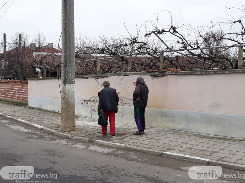 Жената, пред чиято къща стана страшната катастрофа в село Чоба: Чух много силен удар, страшен тътен!