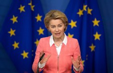 ursula-fon-der-laien-nachaloto-masovata-774.jpg