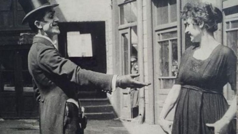 На днешния ден: Прожектиран е първият български игрален филм, празнуват киноработниците