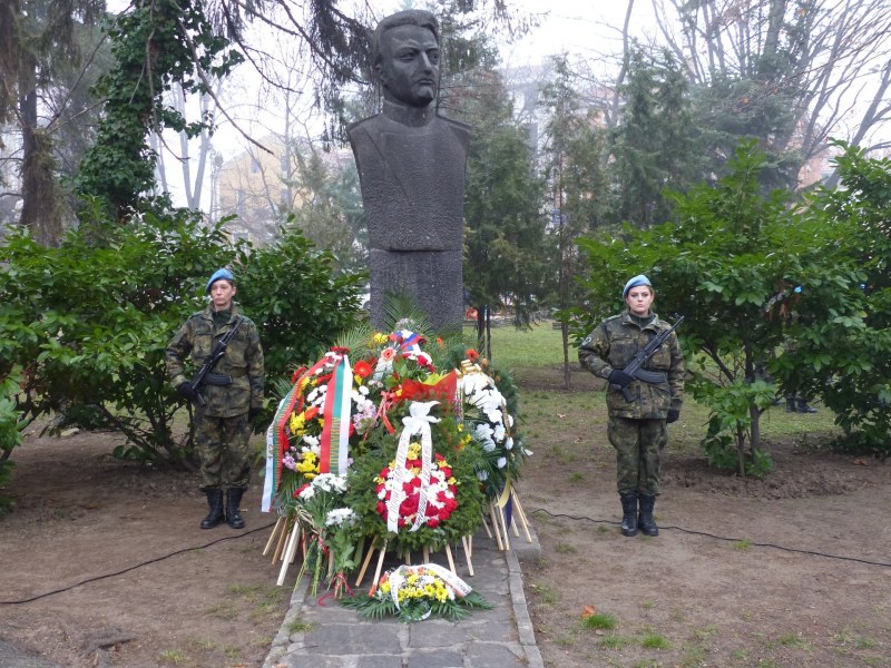 Пловдив празнува днес 143 години от Освобождението си