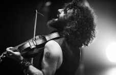 fenomenat-ara-malikian-tri-kontserta-u-687.jpg