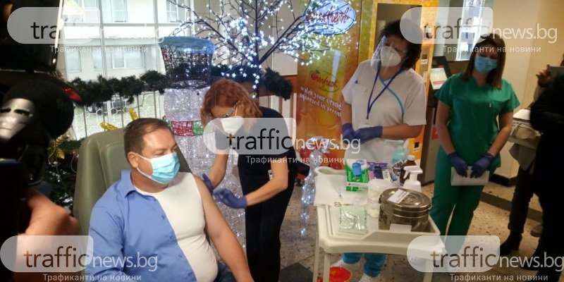 Първият ваксиниран пловдивчанин получи втора доза от ваксината срещу COVID-19
