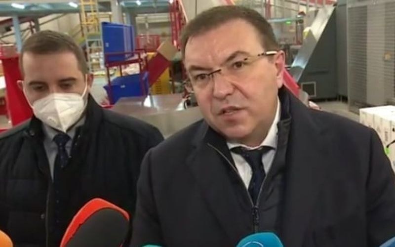 Министър Ангелов: Има фалшиви твърдения, че не сме поръчала достатъчно ваксини