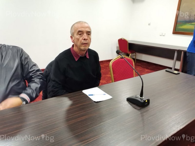 Доц. Мангъров: Нещата ще приключат много преди ние да се натуткаме с ваксините