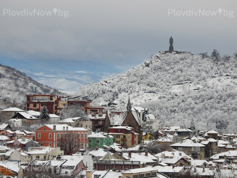 Пловдив - снежен и бял, макар и за кратко! ФОТОГАЛЕРИЯ