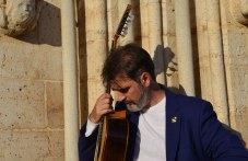 rafael-seraiet-virtuozniiat-kitarist-022.jpg