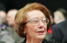 da-uvazhim-pametta-poetesata-leda-155.jpg