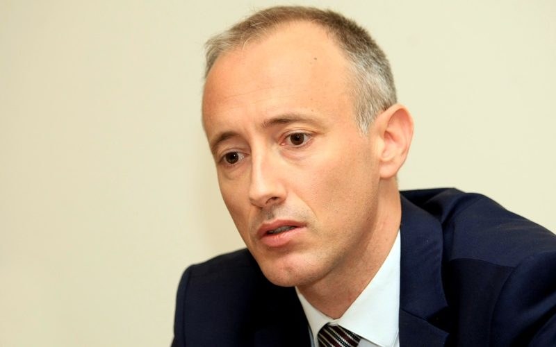 Министър Вълчев с апел към родителите да позволят тестването на учениците